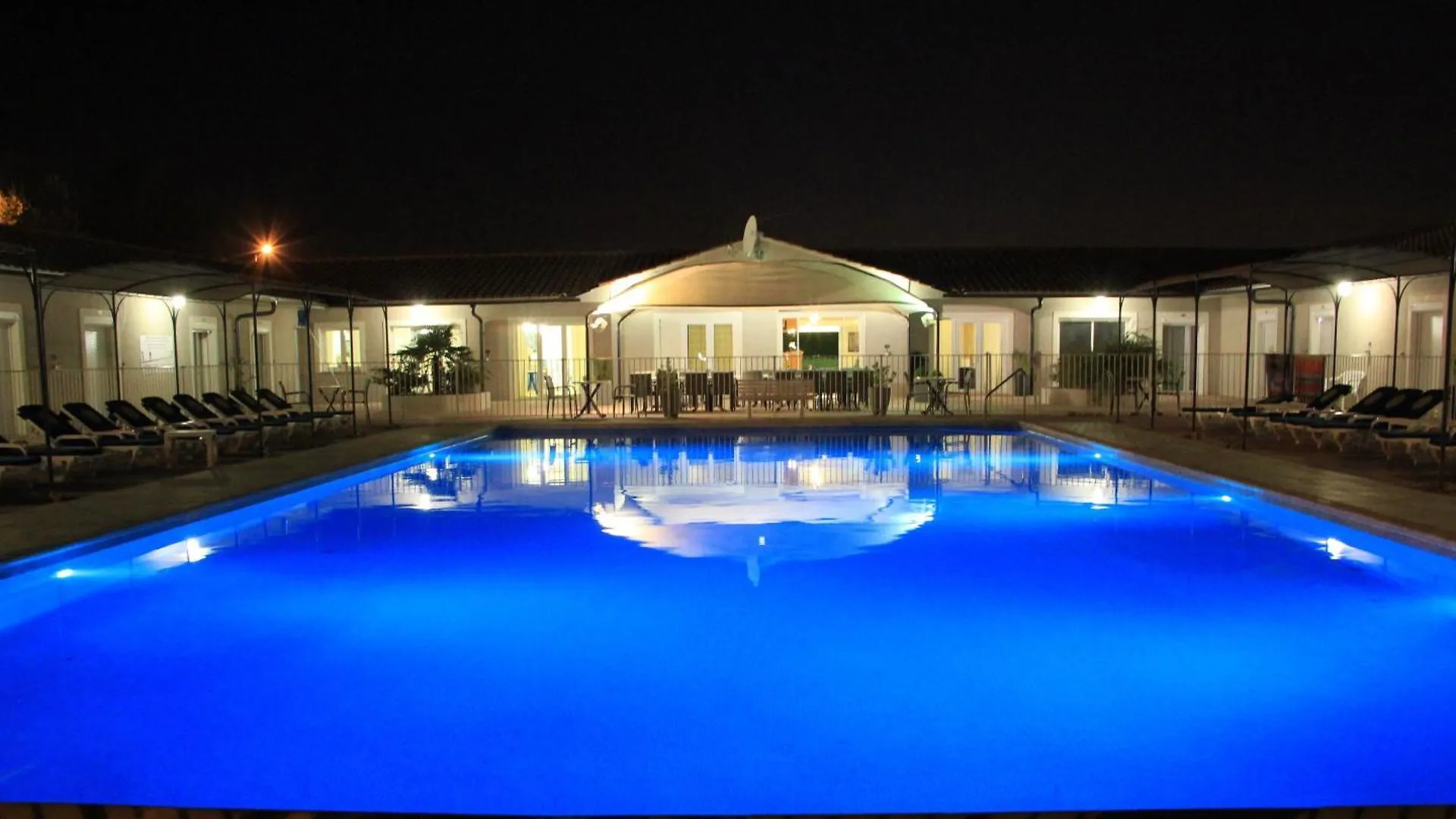 Hotel Saint Louis Le Thor