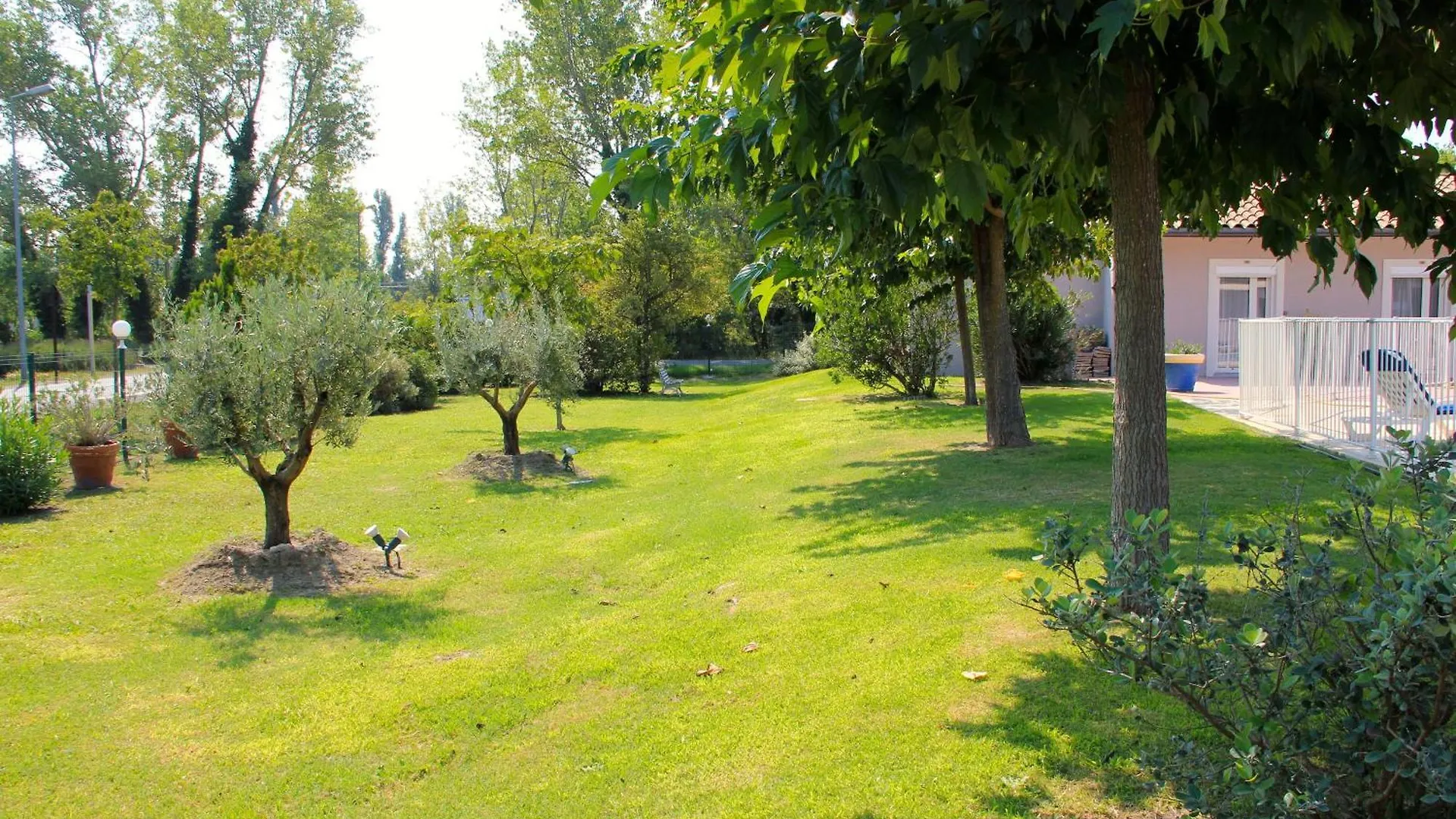 Hotel Saint Louis Le Thor