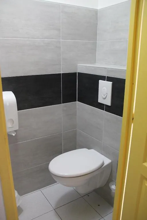 Hotel Saint Louis Le Thor
